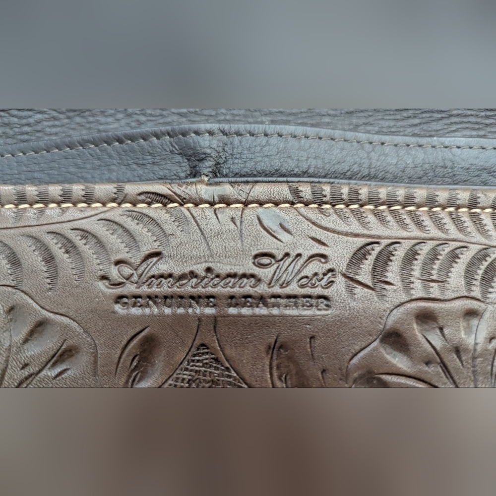 American West Genuine leather Western / Boho crossbody . - Picture 15 of 16